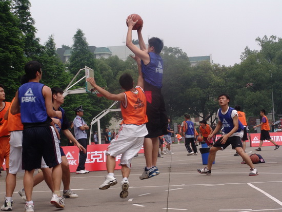 与同期英超 与同期英超